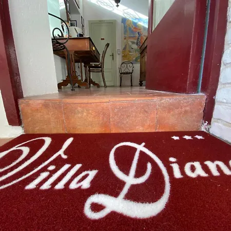 Diana Hotel 3*